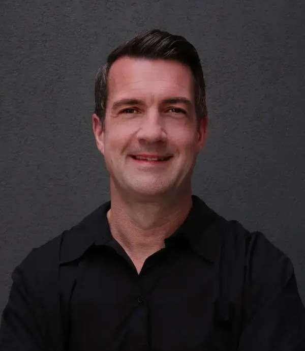 portrait_alexander-fink
